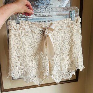 FORCYNTHIA crochet beach shorts